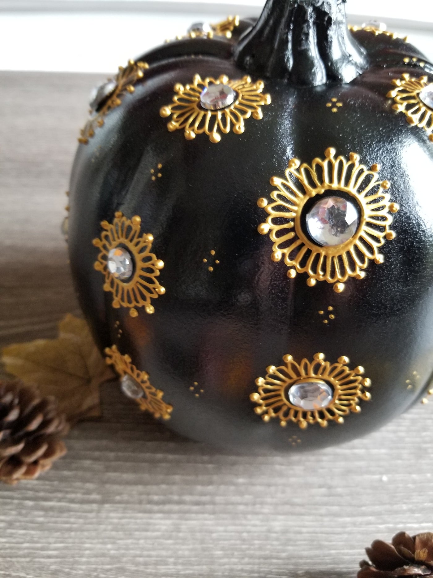 Henna Pumpkin - Bindi - Black