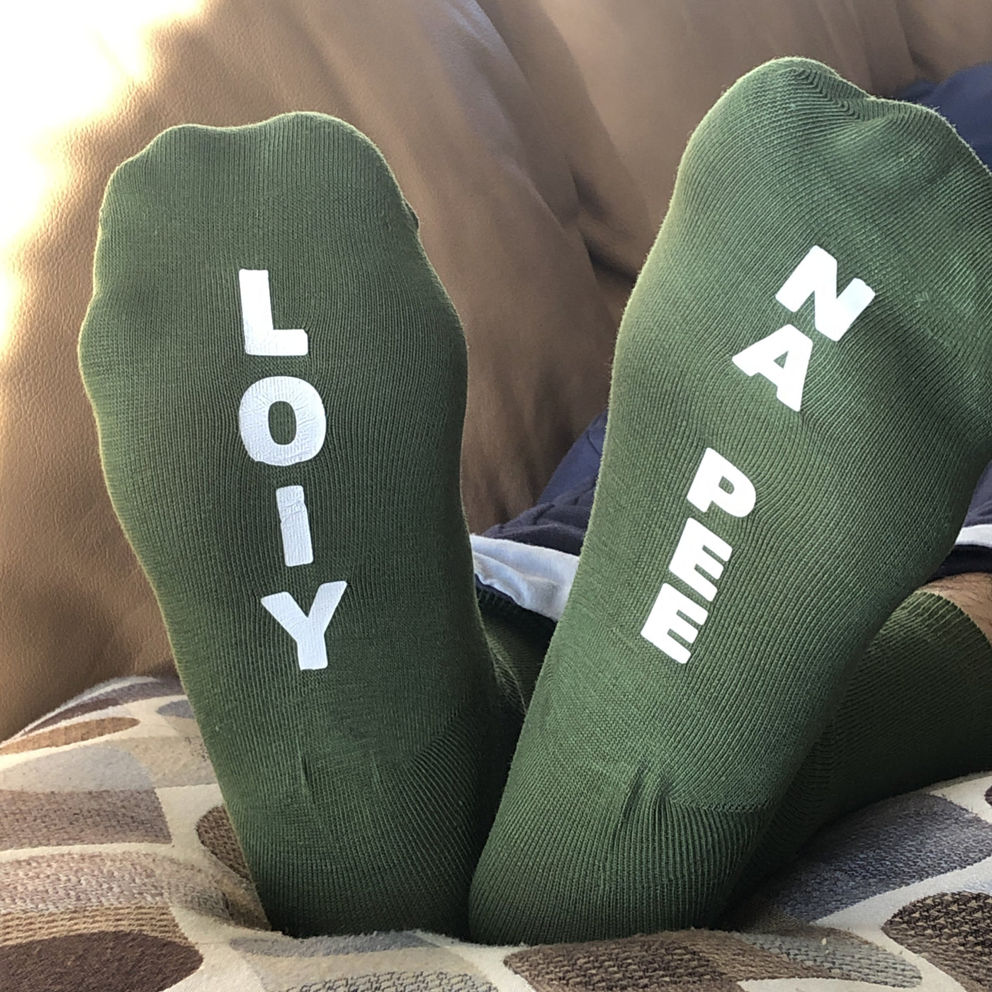 Loiy Na Pee Crew Socks