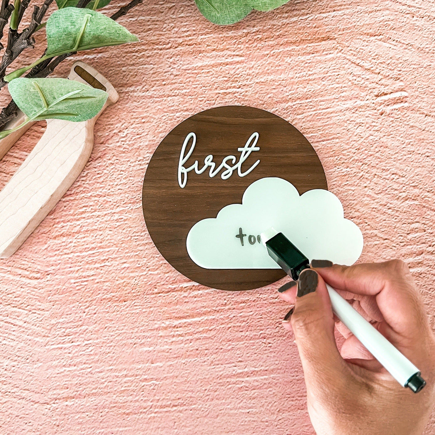 Dry erase birth milestone rounds