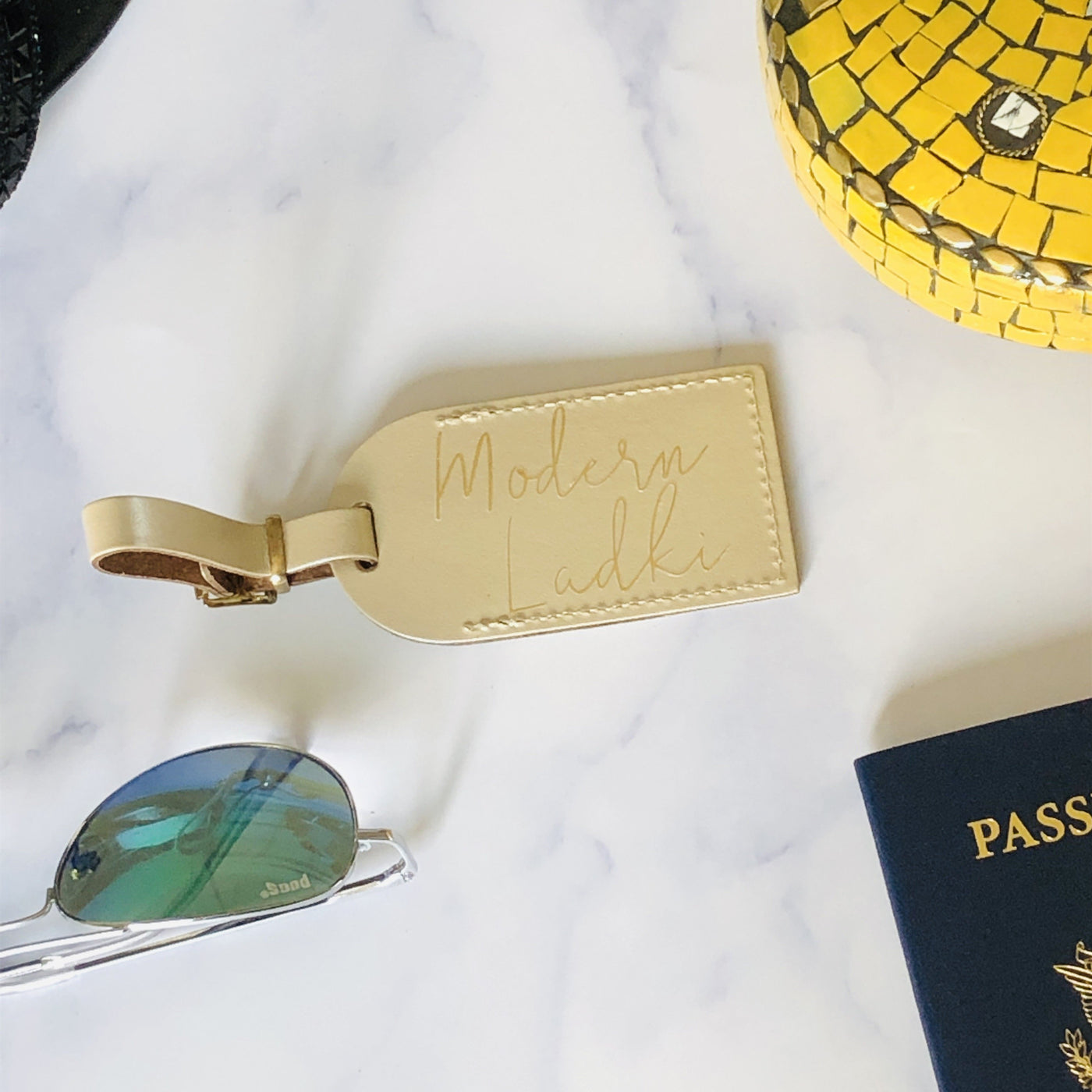 Modern Ladki Luggage Tag